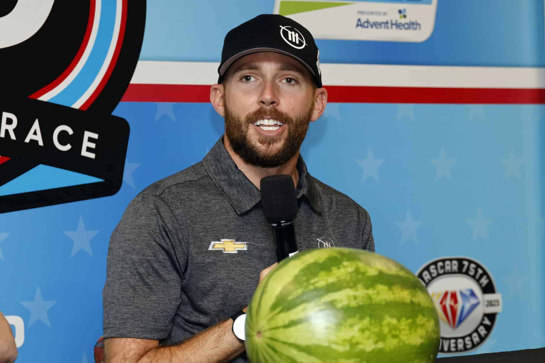 The Ally 400 runs on Sunday. Let's look at the betting odds to make some NASCAR predictions and bets for Nashville, Ross Chastain...