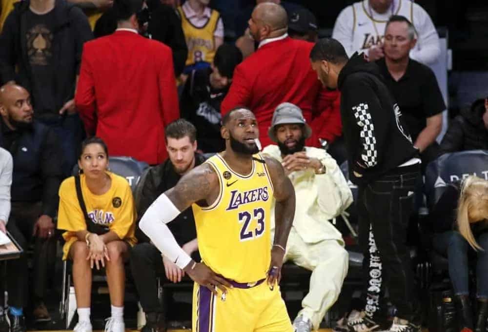 Wondering how to become a profitable NBA bettor? Want to profit on the NBA? Our guide to NBA betting with positive EV will teach you...